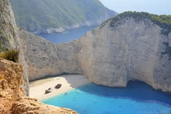 2. Zakynthos-Navagio