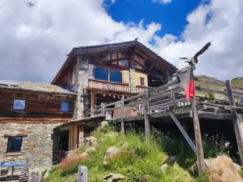 525702020_24471580002450817_829050857619286660_n