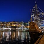 Chaque année, à Granville dans la Manche, les passionnés de la mer se retrouvent à l’occasion du festival Les Voiles de Travail, un rendez-vous estival sur le port de pêche de la cité corsaire