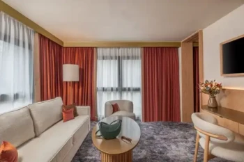BURDIGALA - SUITE MARRON SALON
