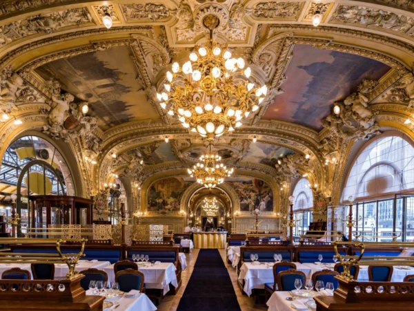 le-train-bleu-020_2800x2100