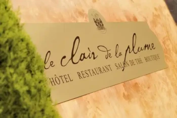 logo claire de plume